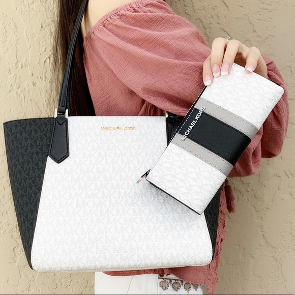 Gaby’sBags👜💕-NWT Michael Kors Tote Signature MK - Picture 3 of 8